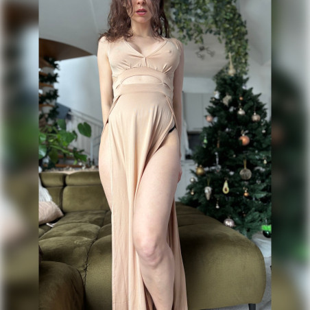 Kleid mit Beinschlitzen